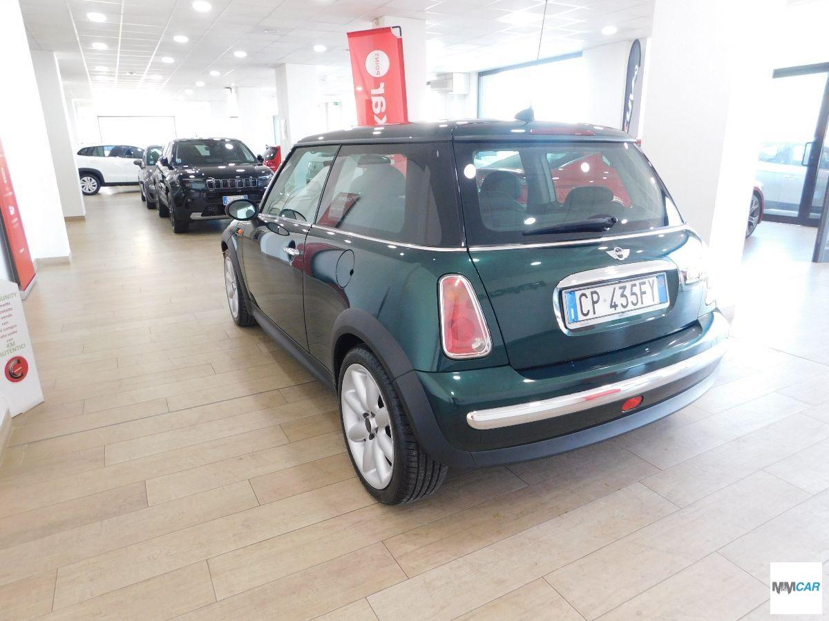 MINI - Mini - 1.4 tdi One D de luxe