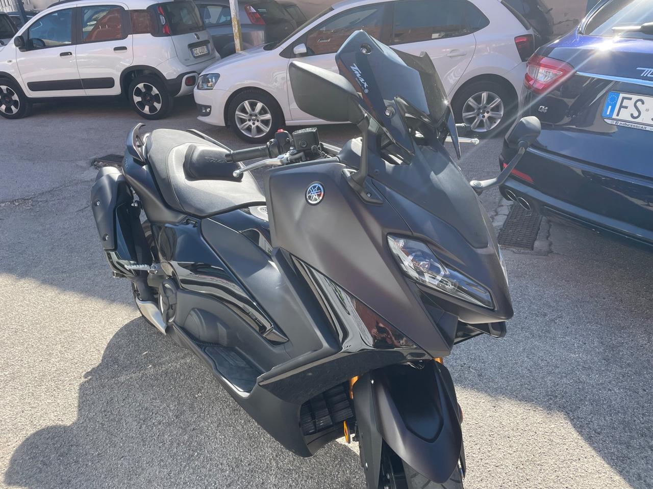 Yamaha TMAX 560