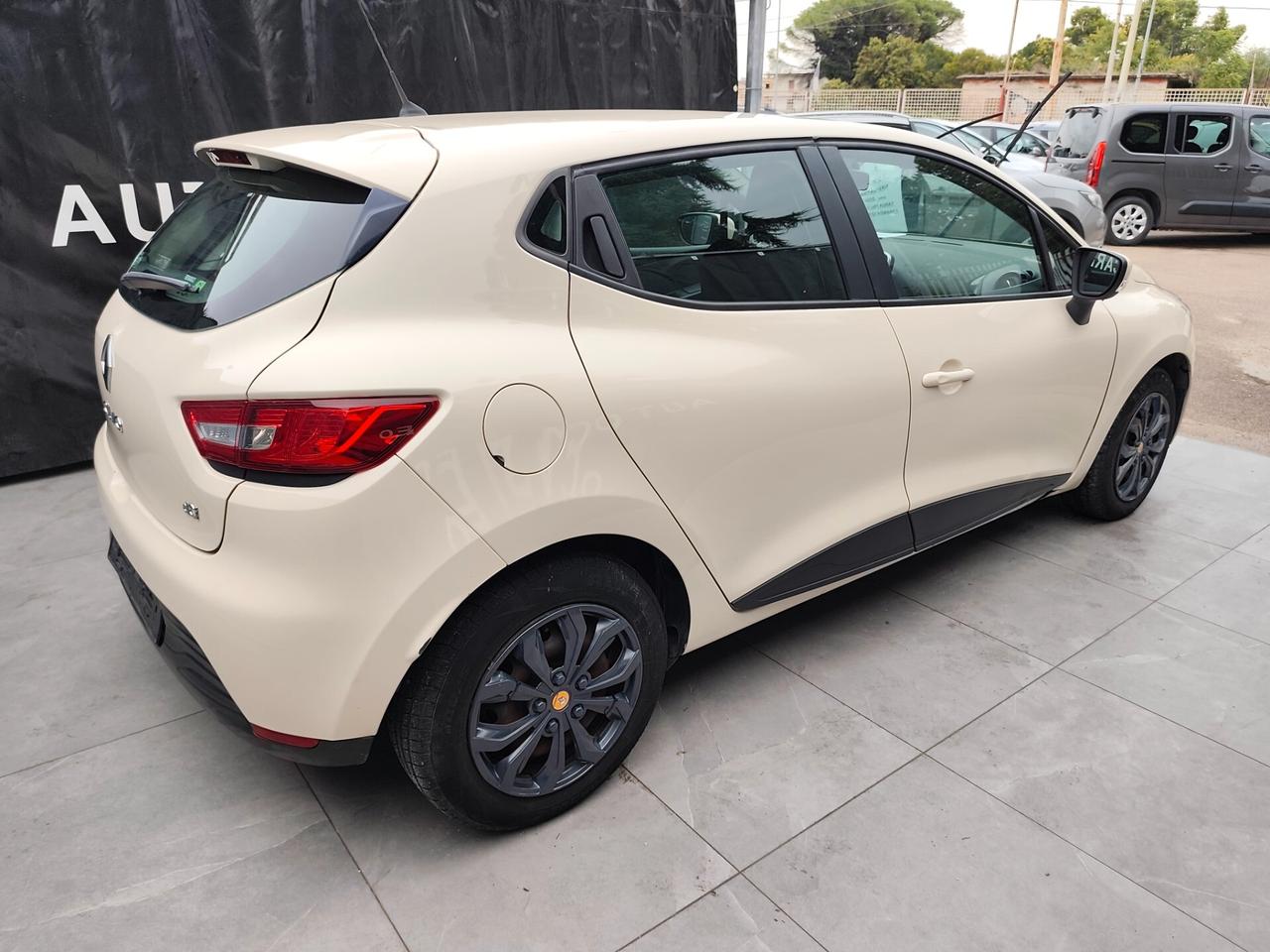 Renault Clio 1.5 dCi EURO 6 GARANZIA 12 MESI
