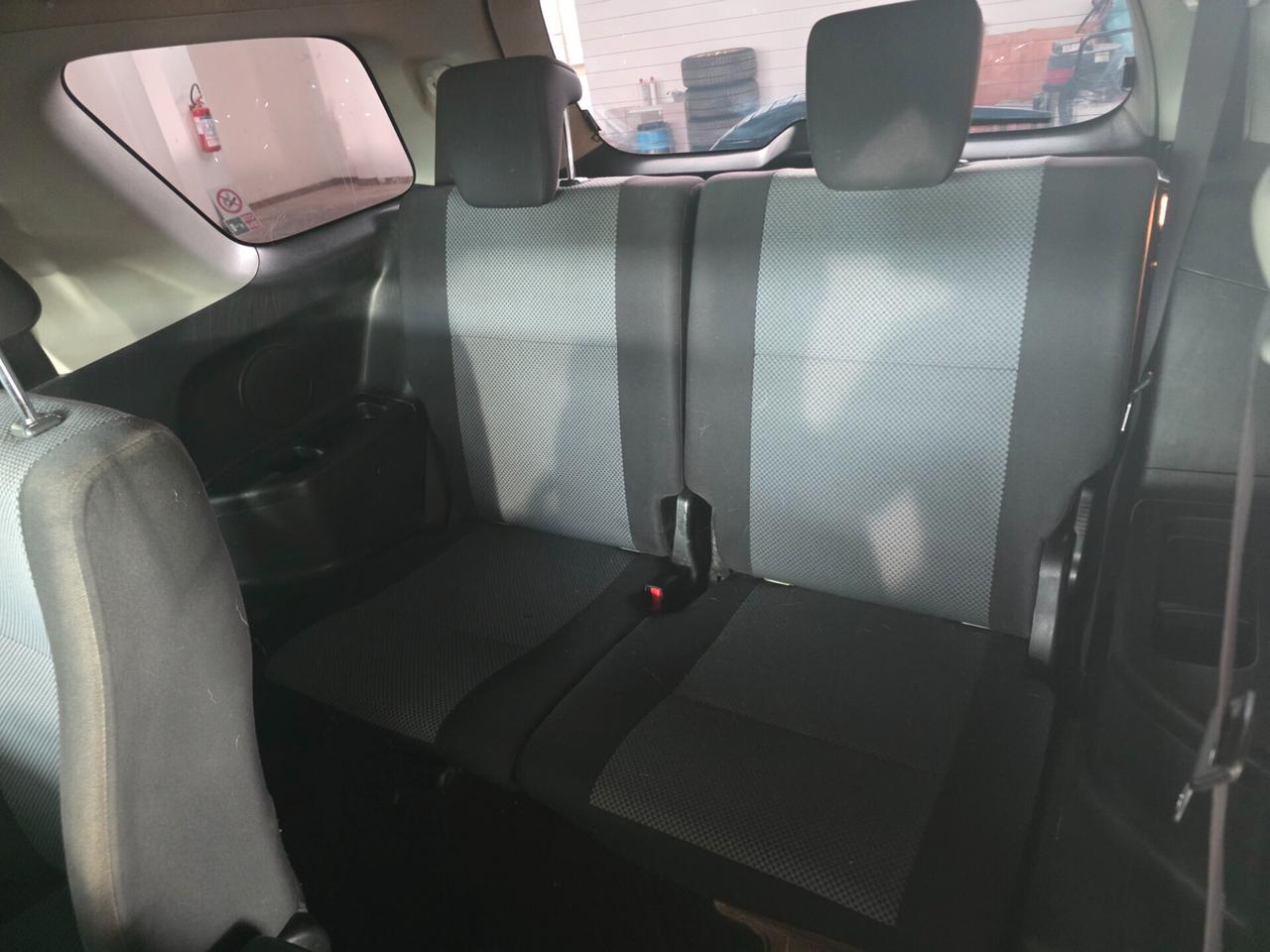 Suzuki Grand Vitara 1.9D 3 porte gancio traino