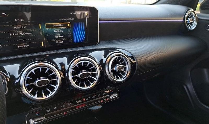 Mercedes-Benz Classe A A 180 d Automatic 4p. Premium