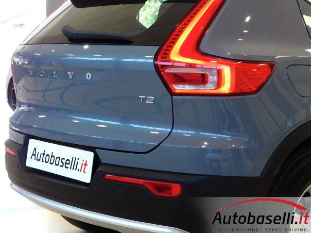 VOLVO XC40 T2 Essential