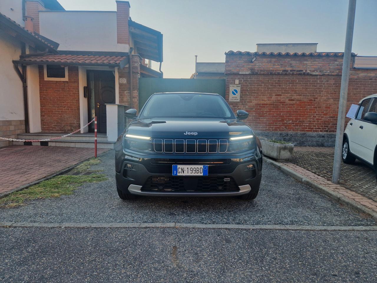 Jeep Avenger 1.2 100CV "48.300 km", Navi, Carplay, Telecamera