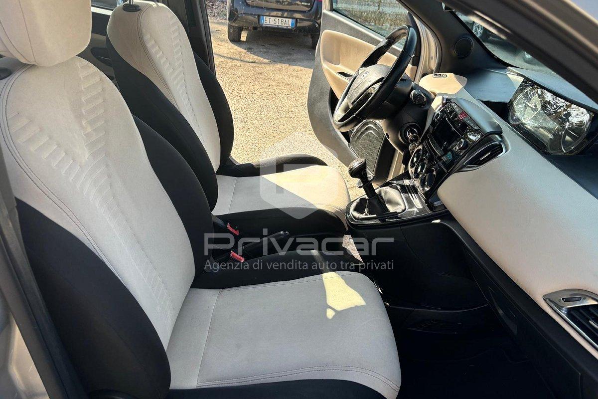 LANCIA Ypsilon 0.9 TwinAir 85 CV 5 porte Metano Ecochic Gold