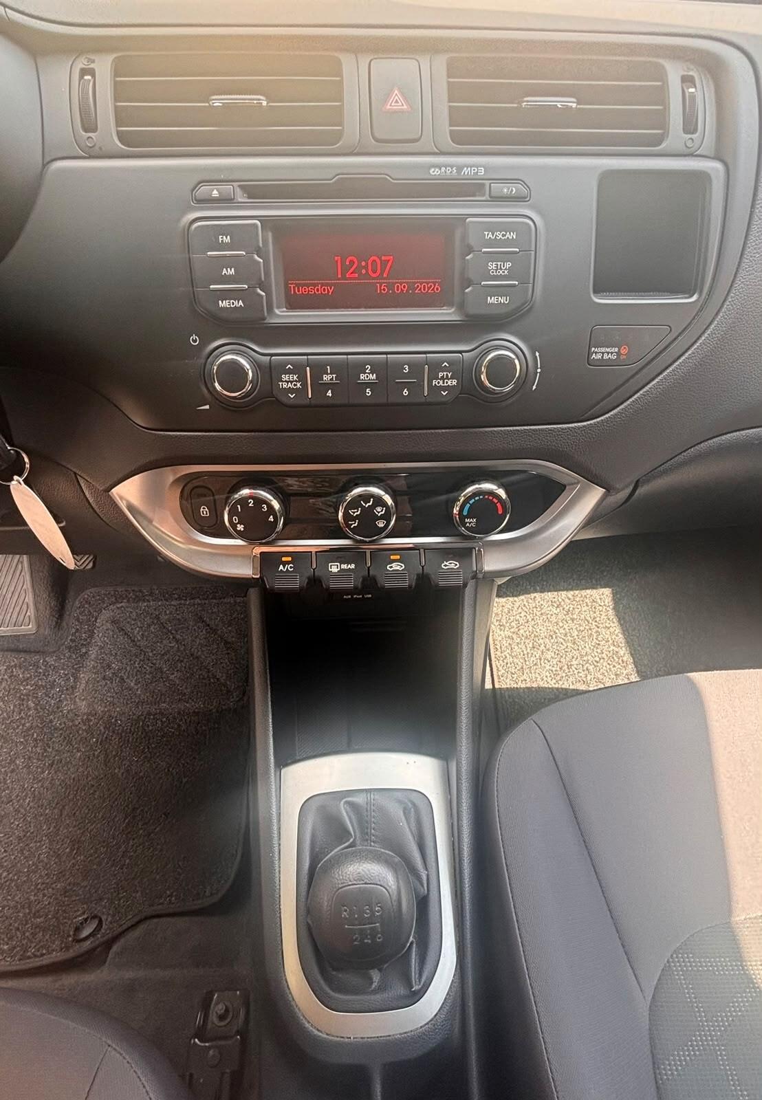 Kia Rio 1.1 CRDi WGT 5p. EX