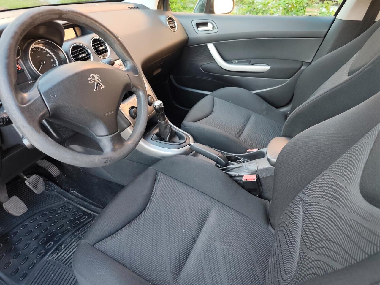 Peugeot 308 1.6 hdi sw neopatentati