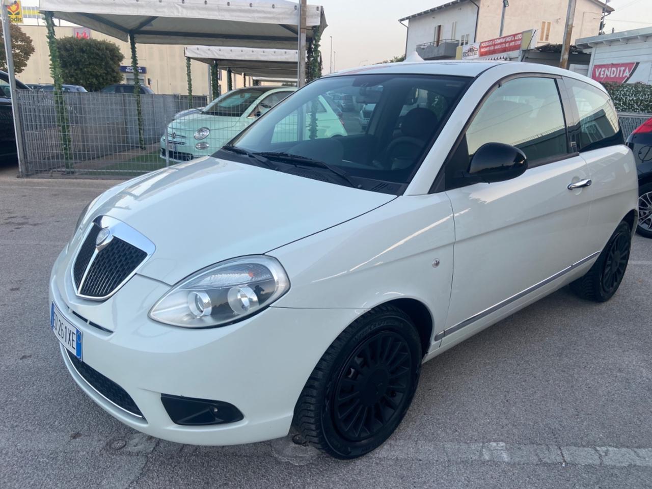 Lancia Ypsilon 2011 1.3 MJT 75 CV Diva garanzia 12/24