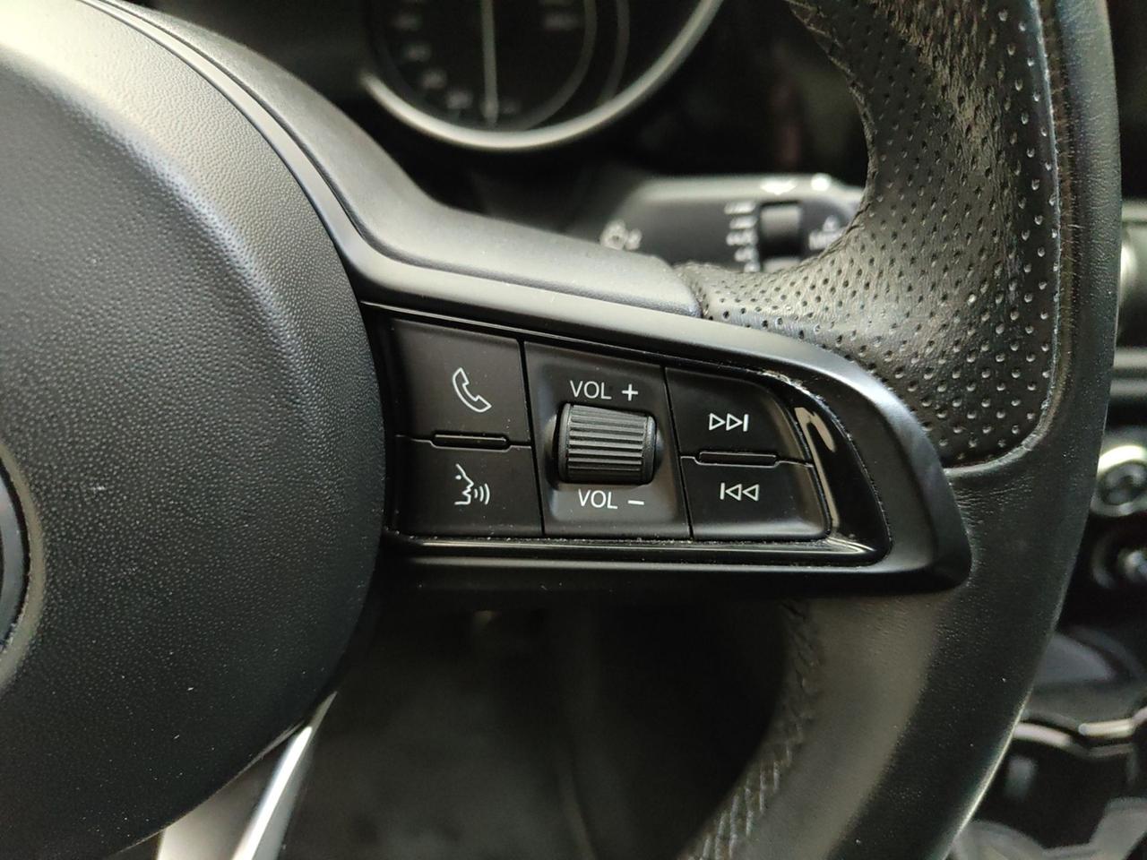 ALFA ROMEO Giulia 2022 2.2 TD 160CV SUPER BUSINESS AT8