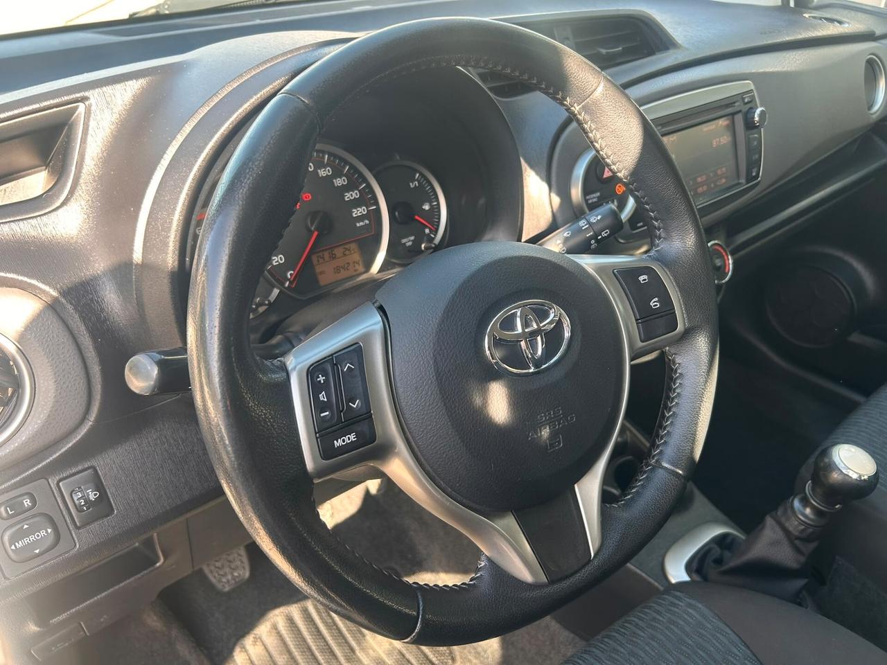 Toyota Yaris 1.3 5 porte Lounge