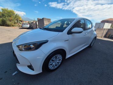 Toyota Yaris 1.5 Hybrid iva esposta inclusa 2021