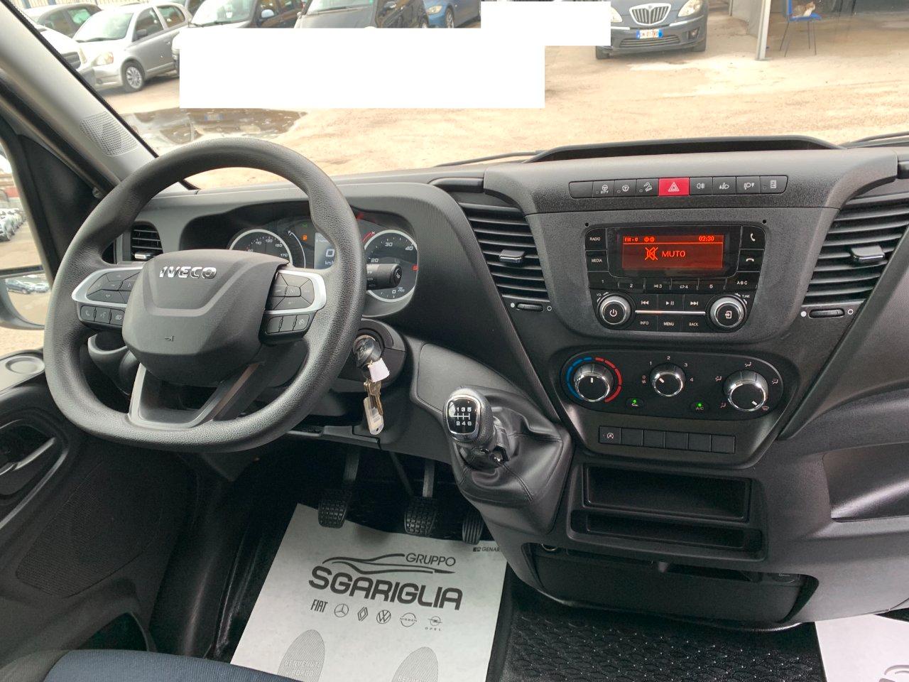 IVECO Daily Cabinato Furgonato