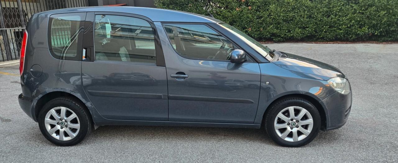 Skoda Roomster Benzina Neopatentati