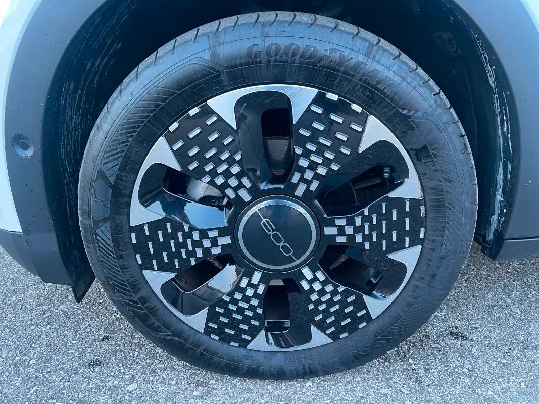 Fiat 600 1.2 hybrid La Prima II 110cv auto