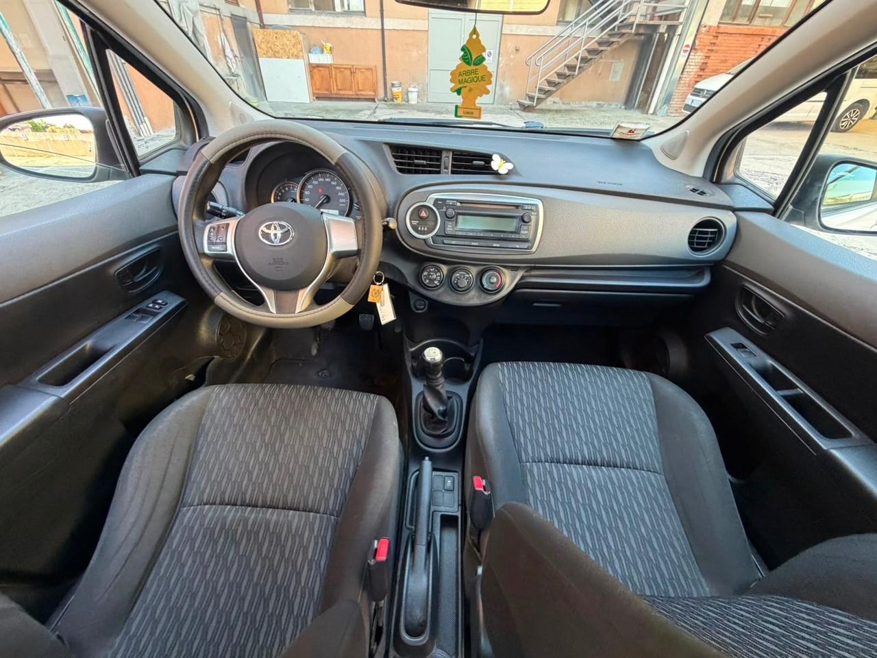 Toyota Yaris 1.0 5 porte Active