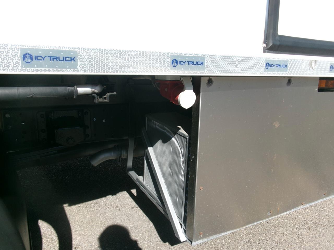 Iveco Daily 60C18 3000 180CV E6D HY-MATIC FRIGO+PEDANA FRCX -20° 07/2028 8 PEDANE