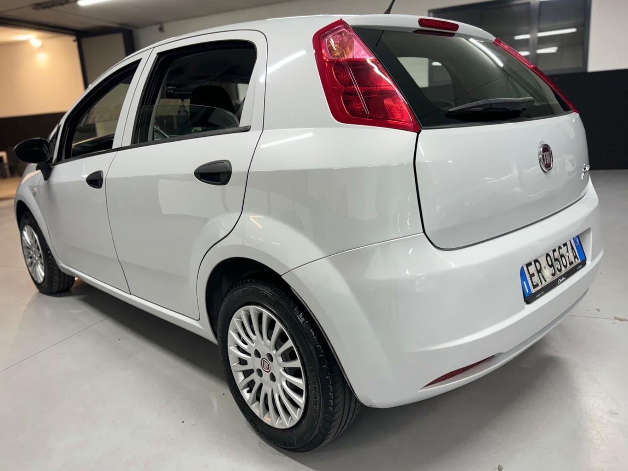 Fiat Punto 1.2 Benzina 2013 Neopatentati 95.000km