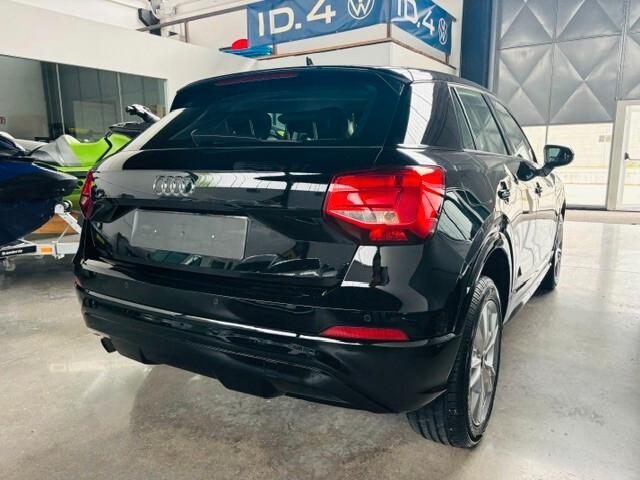 Audi Q2 30 TFSI Business, PERMUTABILE