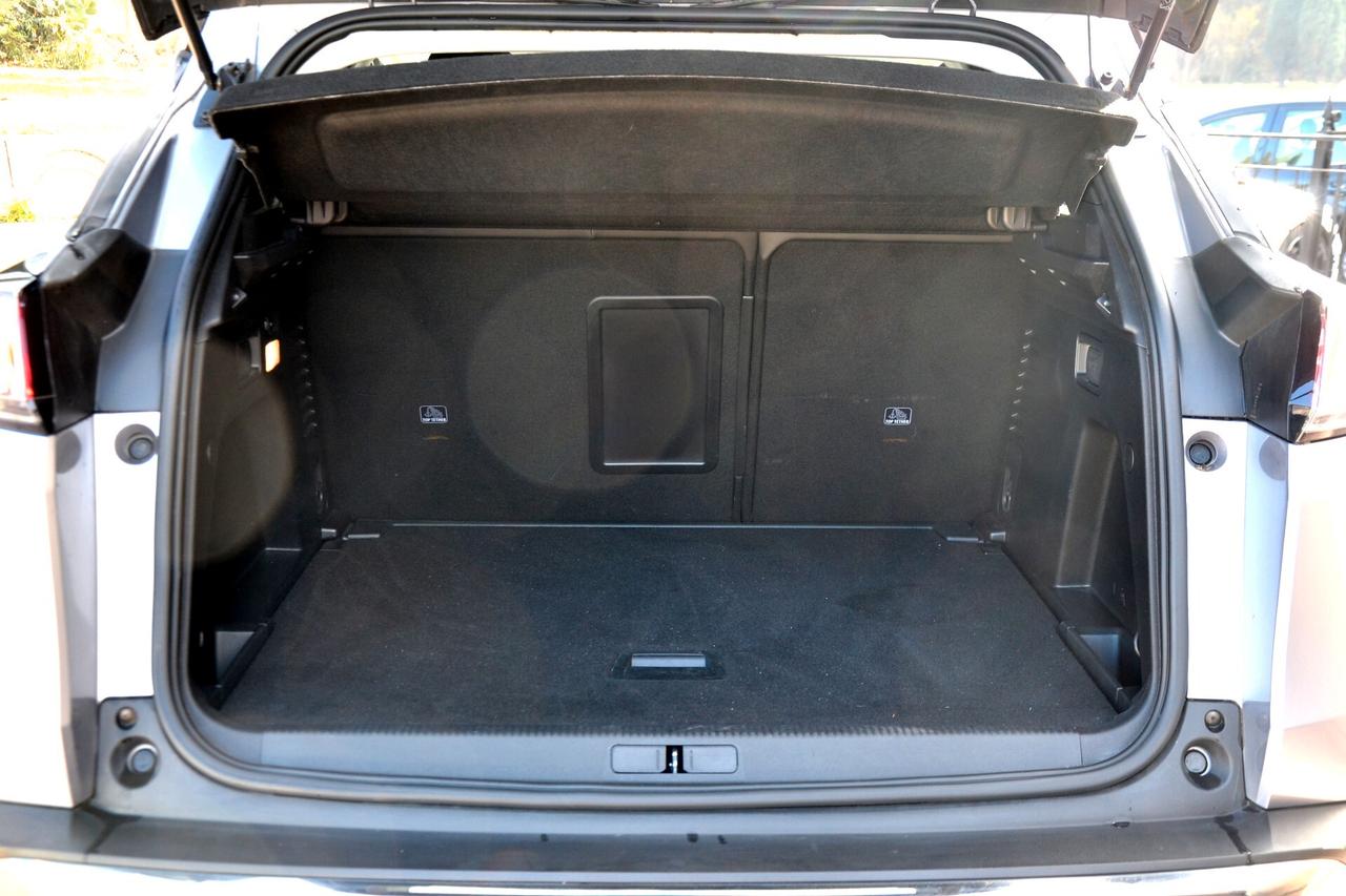 Peugeot 3008 BlueHDi 130 S&S EAT8 Allure