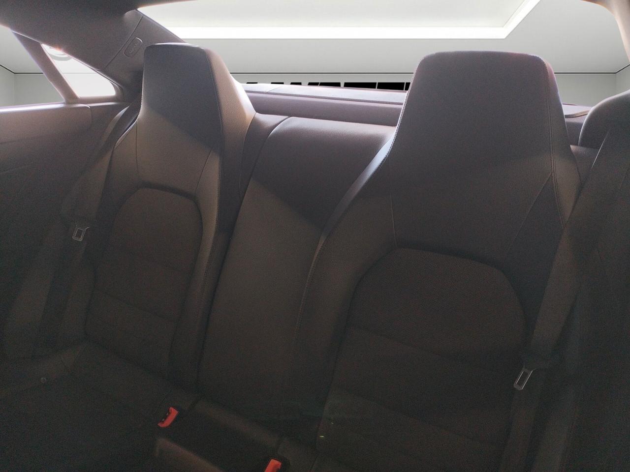 Mercedes-benz E 220 CDI Coupé BlueEFFICIENCY Avantgarde