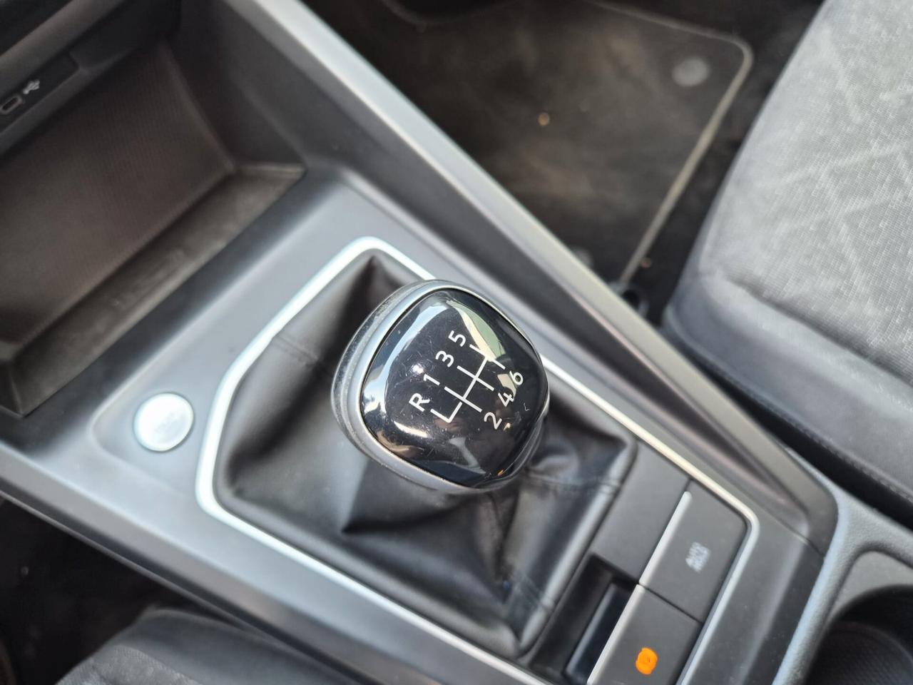Volkswagen Golf ADATT A NEOPATENTATI