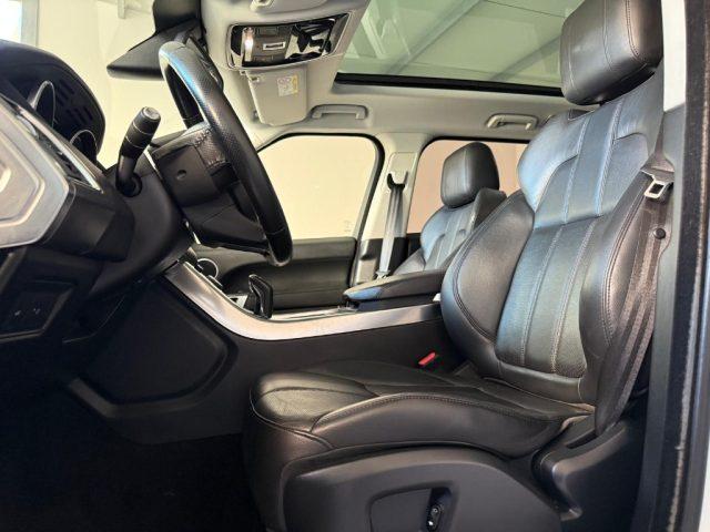 LAND ROVER Range Rover Sport 3.0 TDV6 Black & White Edition