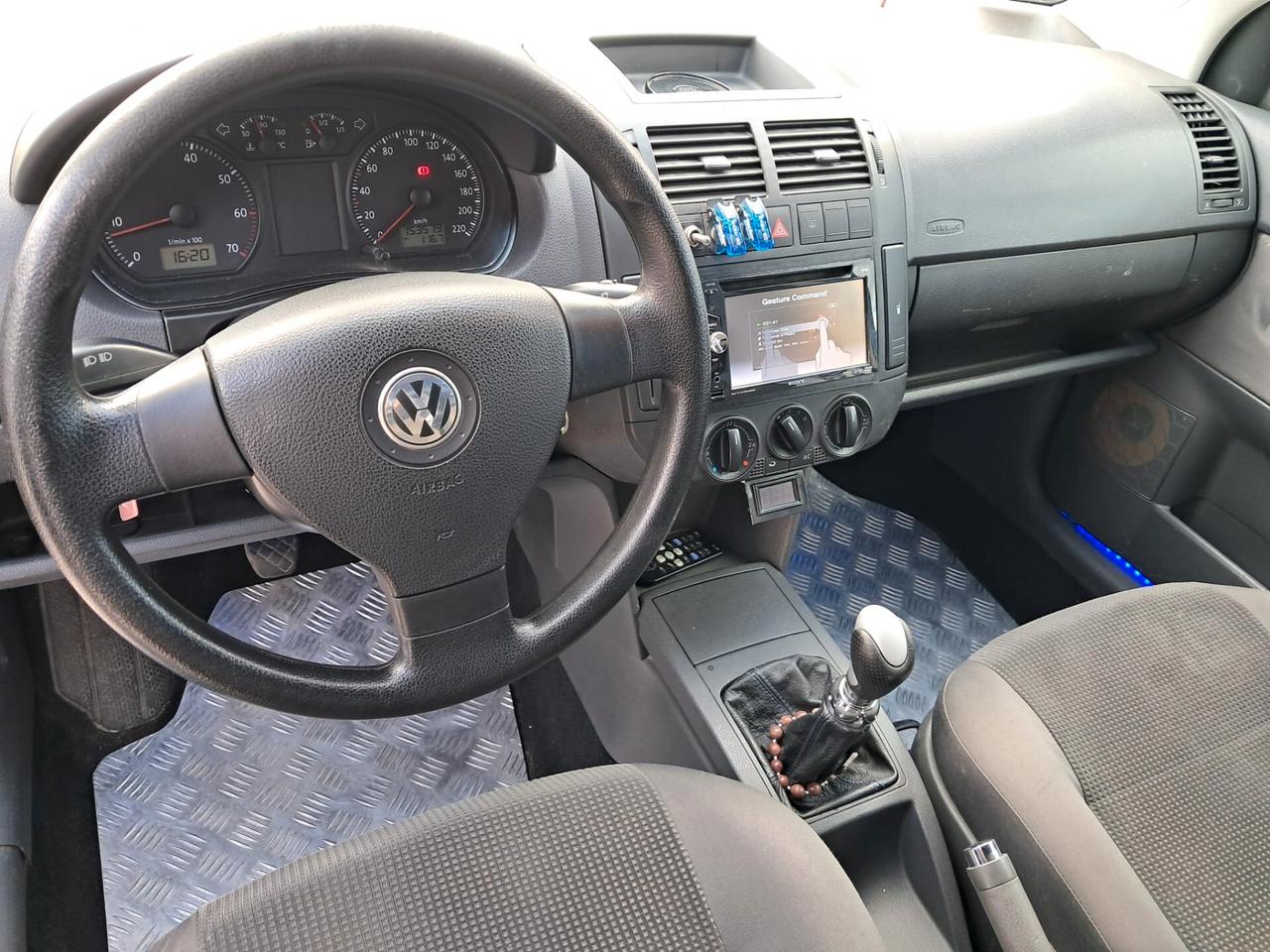 Volkswagen Polo 1.4/80CV 16V 5p. Comfort. BiFuel