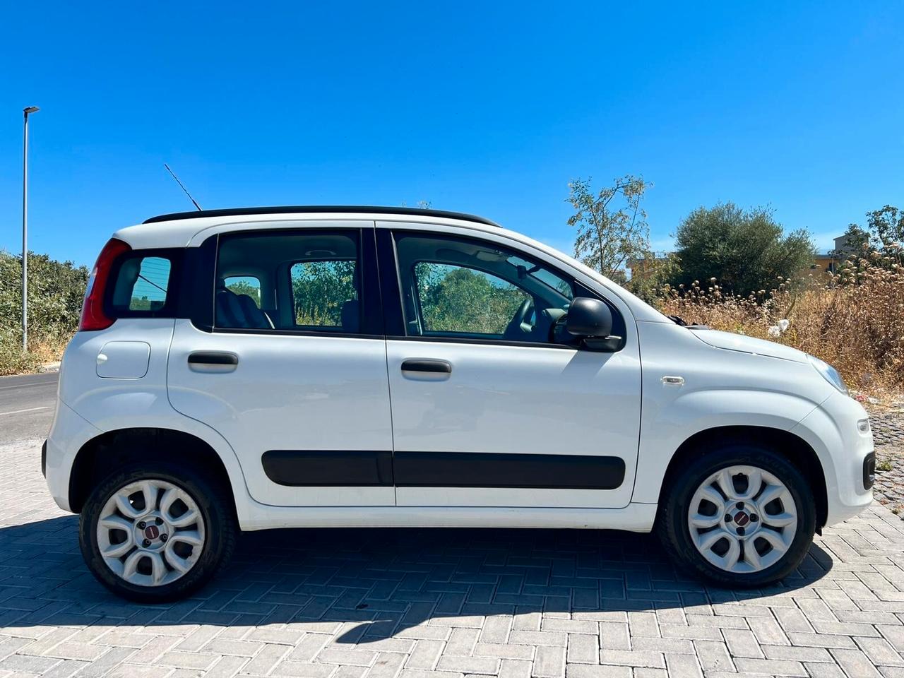 Fiat Panda 900 METANO MODELLO LOUNGE CHIAMA 2014