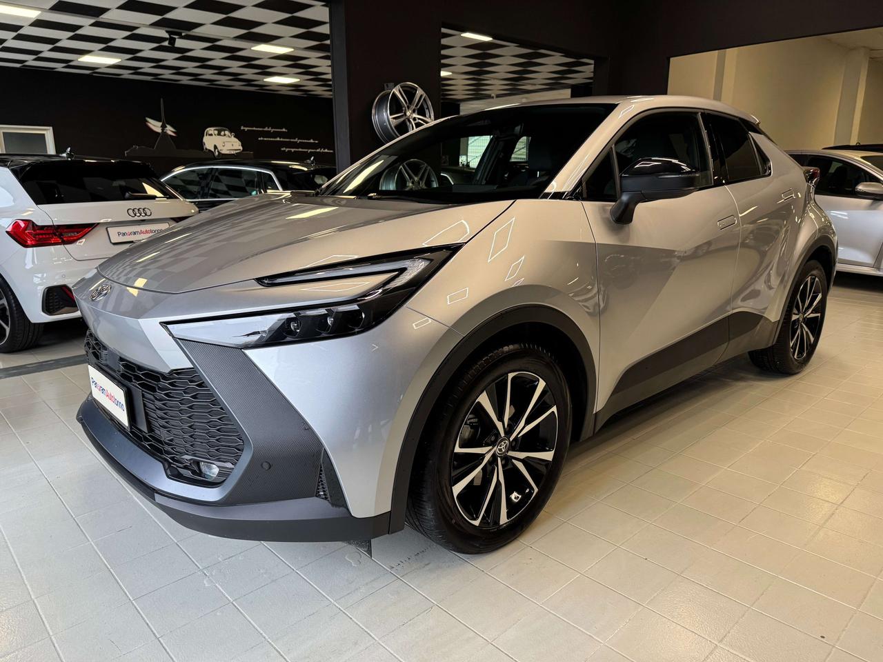 Toyota C-HR 1.8 HV Trend Pari al nuovo!