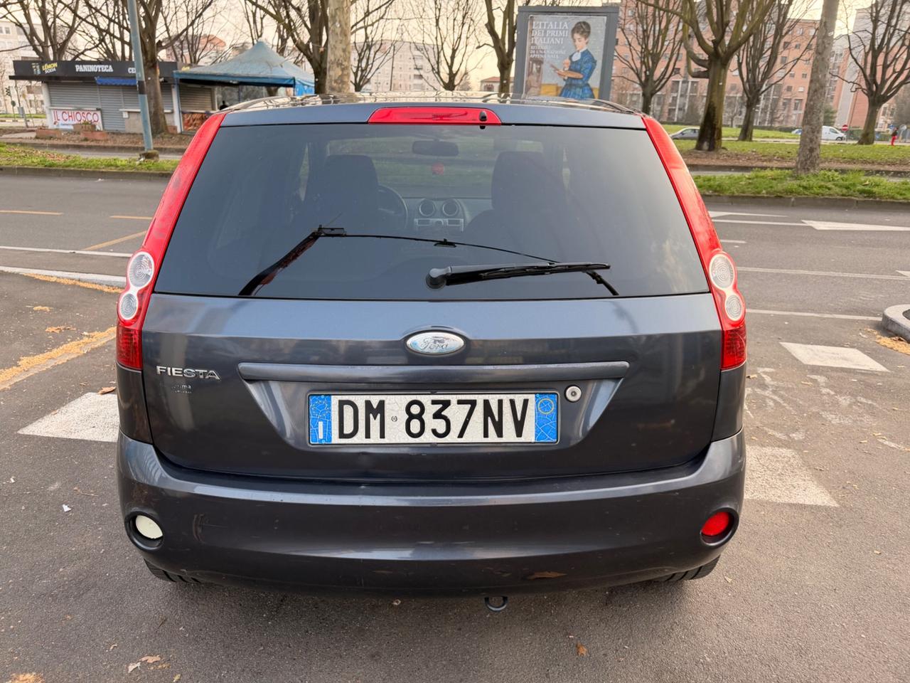 Ford Fiesta 1.2 Benz 5p. Ghia 2008