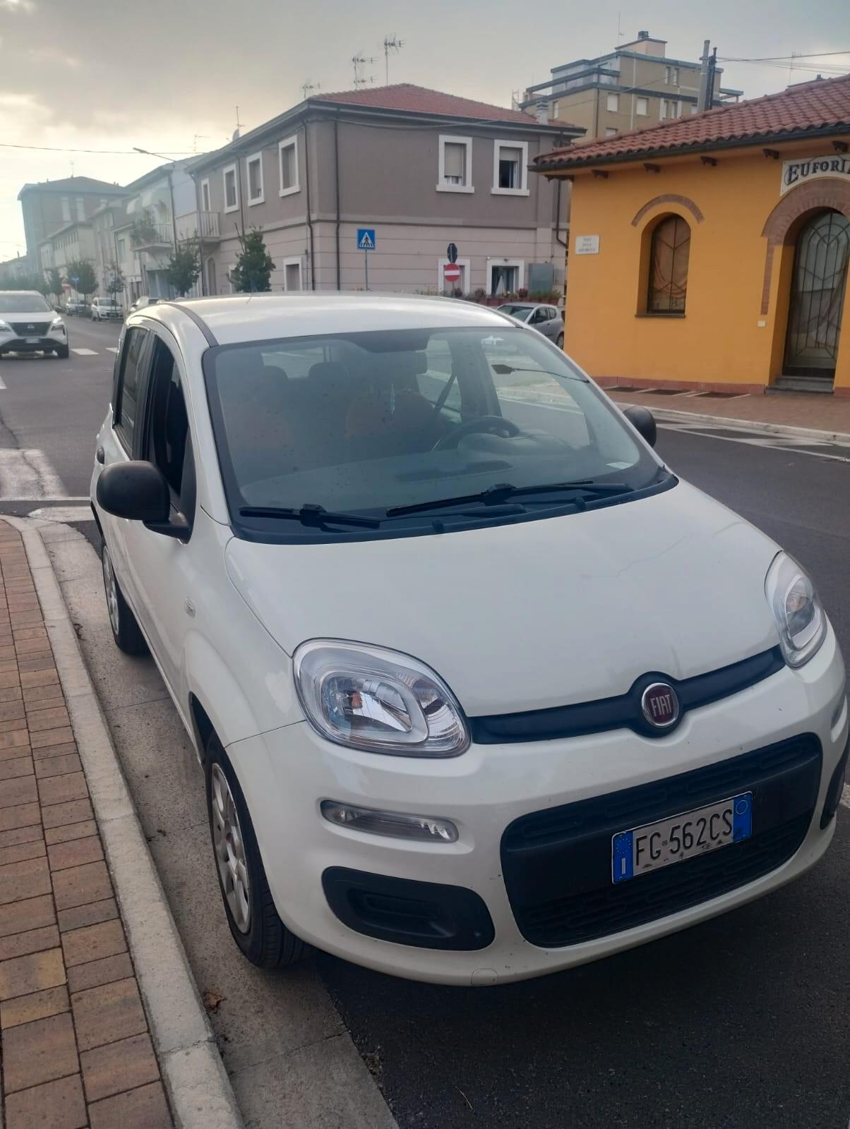 Fiat Panda 0.9 TwinAir Turbo Natural Power Lounge