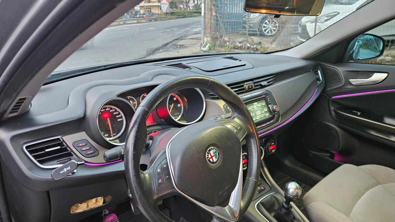 Alfa Romeo Giulietta 1.6 JTDm-2 105 CV Exclusive