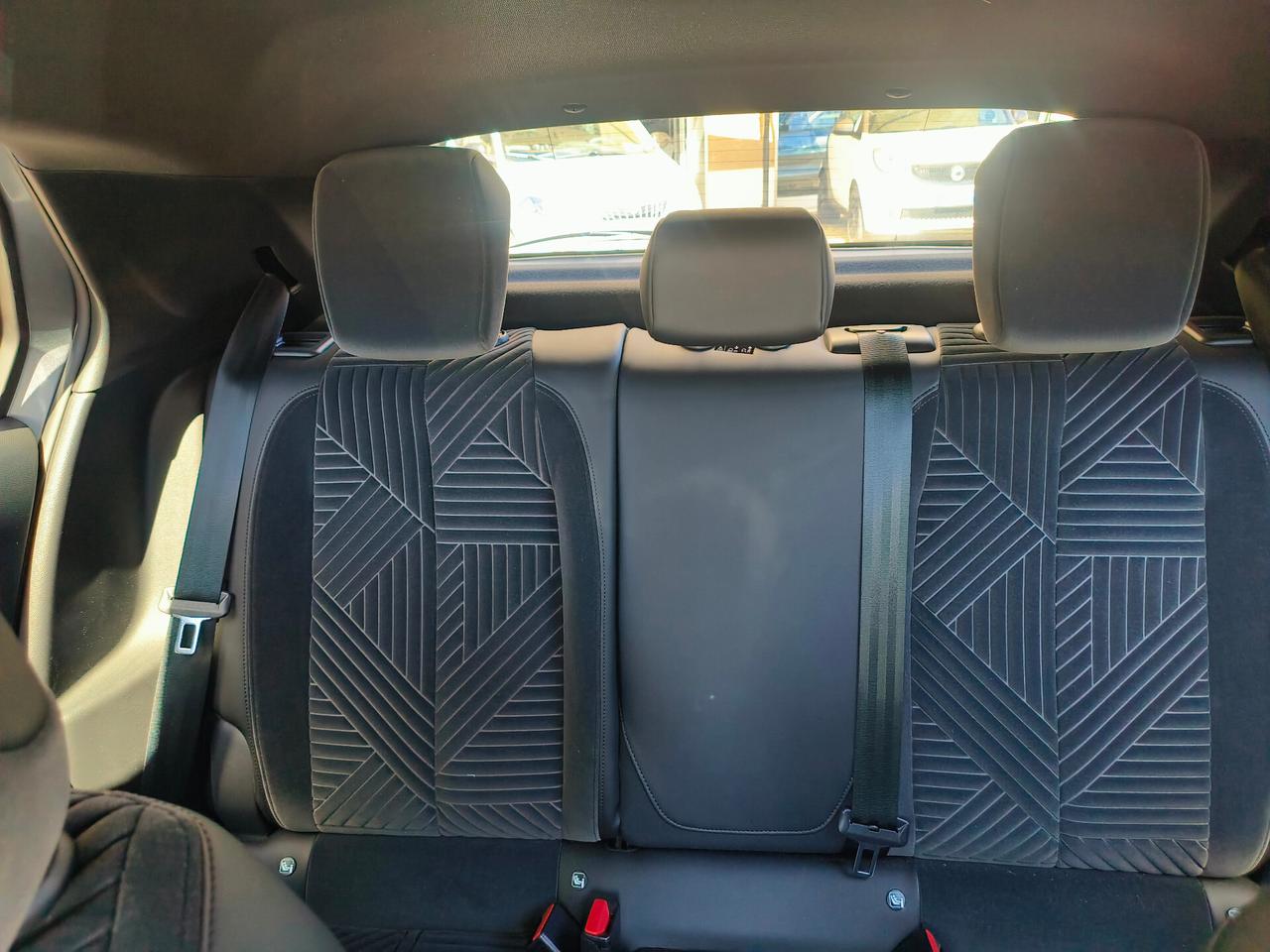 Lancia Ypsilon Hybrid e-DCT LX