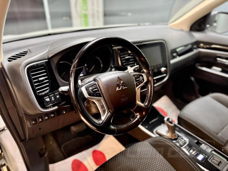 Mitsubishi Outlander phev 2.4 Instyle Plus 4wd