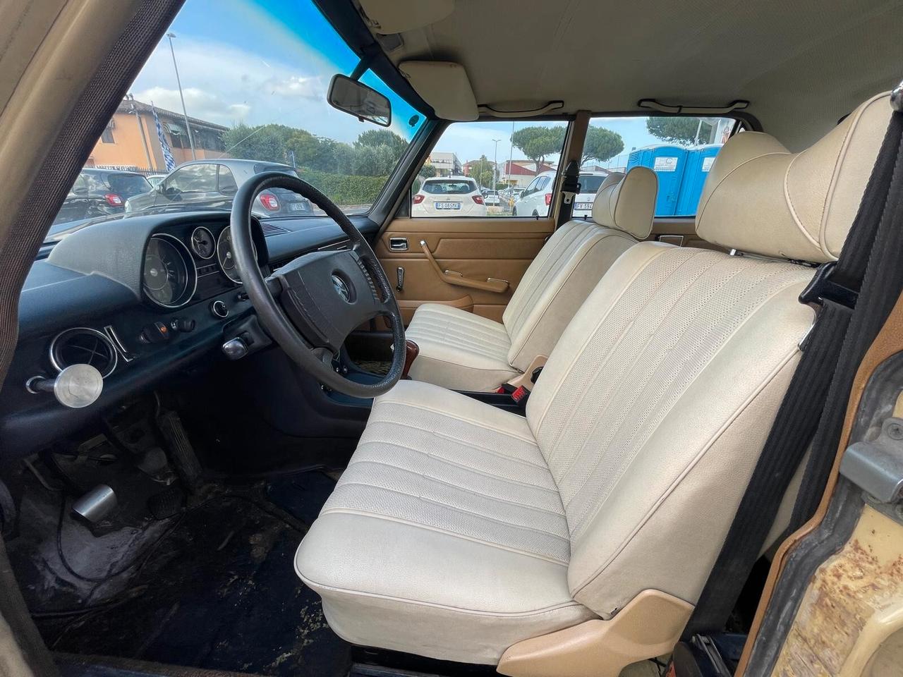 Mercedes-benz 210/310 MERCEDES W115/8 200D