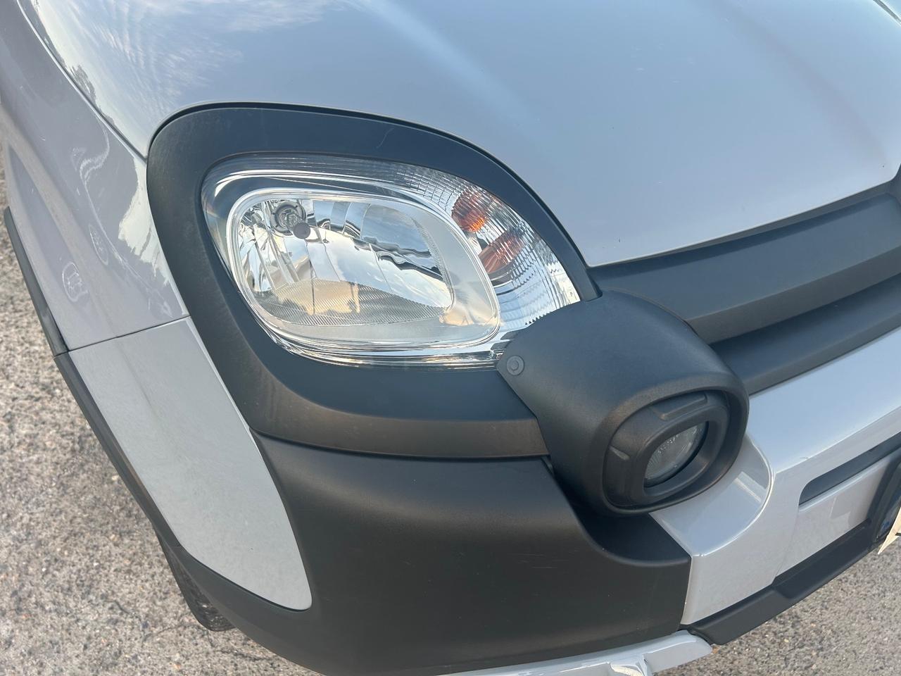 Fiat Panda 1.0 FireFly S&S Hybrid City Cross