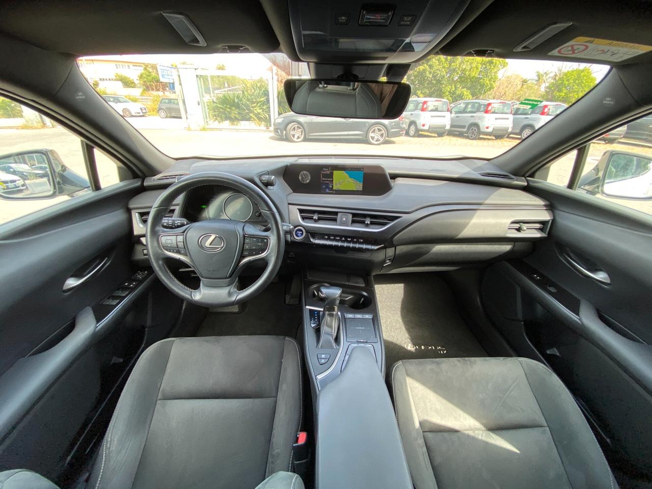 Lexus UX 250h 2.0 Business 2wd 184 CV cvt