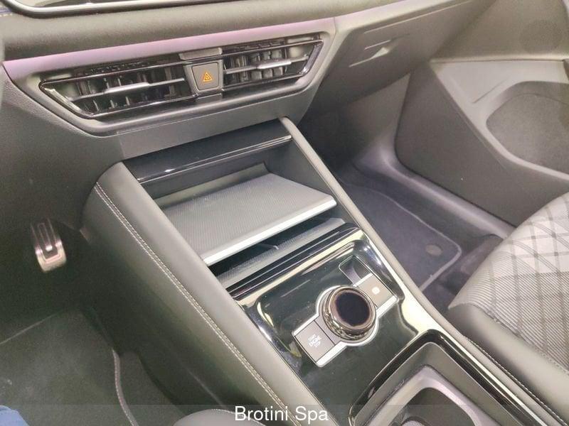 Volkswagen Tayron 1.5 TSI eHybrid DSG R-Line Plus