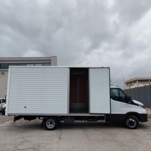IVECO DAILY 35C18 BOX - 2020