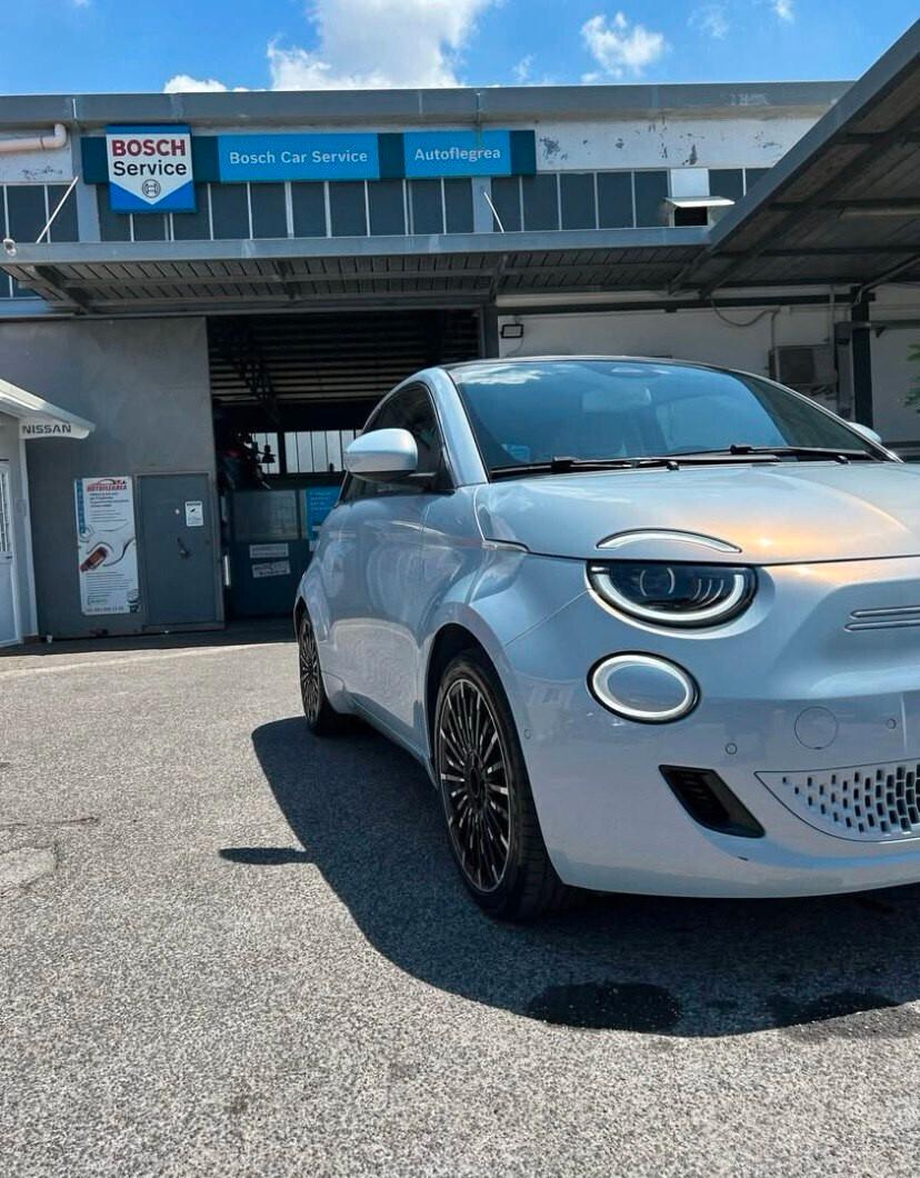 Fiat 500 500e Cabrio 42 kWh La Prima
