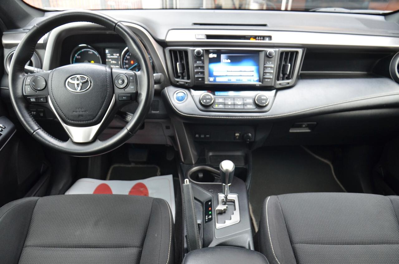 Toyota RAV 4 2.5 Hybrid 2WD Style