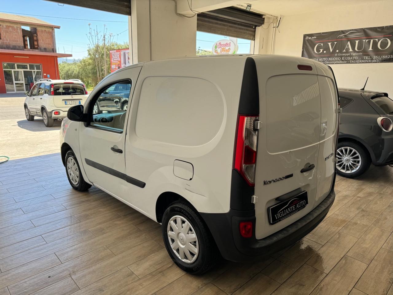 Renault Kangoo 1.5 dCi 90CV F.AP. S&S 4p. Express Maxi Combi Energy