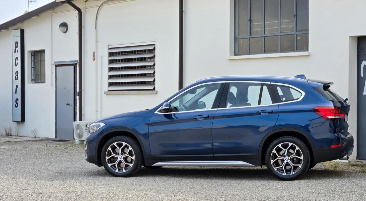 Bmw X1 sDrive20d xLine Plus con gancio traino