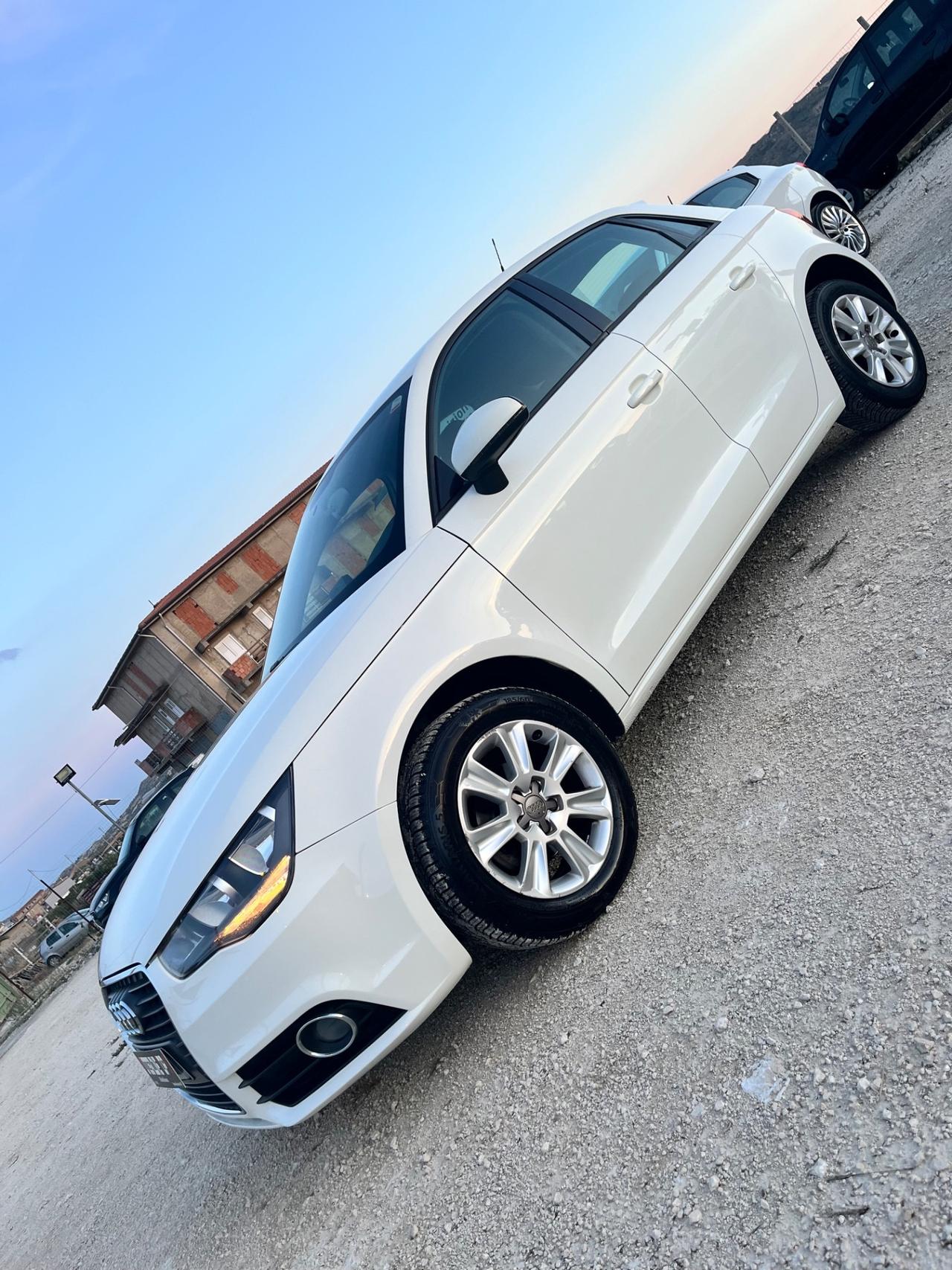 Audi A1 SPB 1.6 TDI 105 CV anno 2012