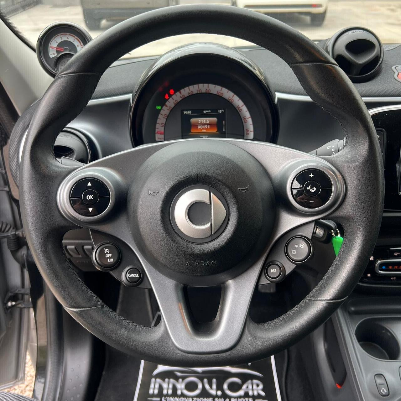 Smart ForFour 1.0 71CV TWINAMIC PASSION LED NAVI