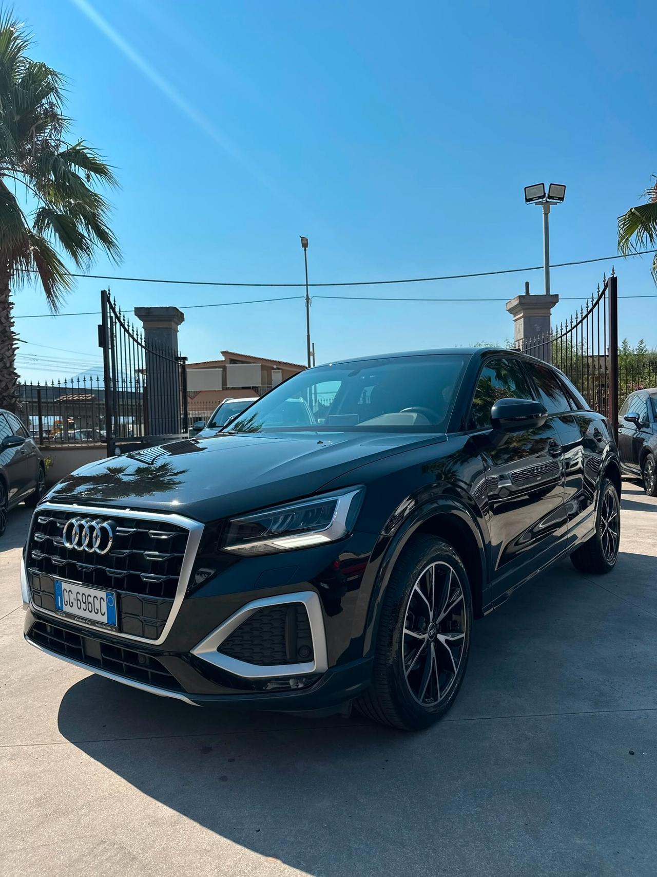 Audi Q2 35 TDI quattro S tronic Business