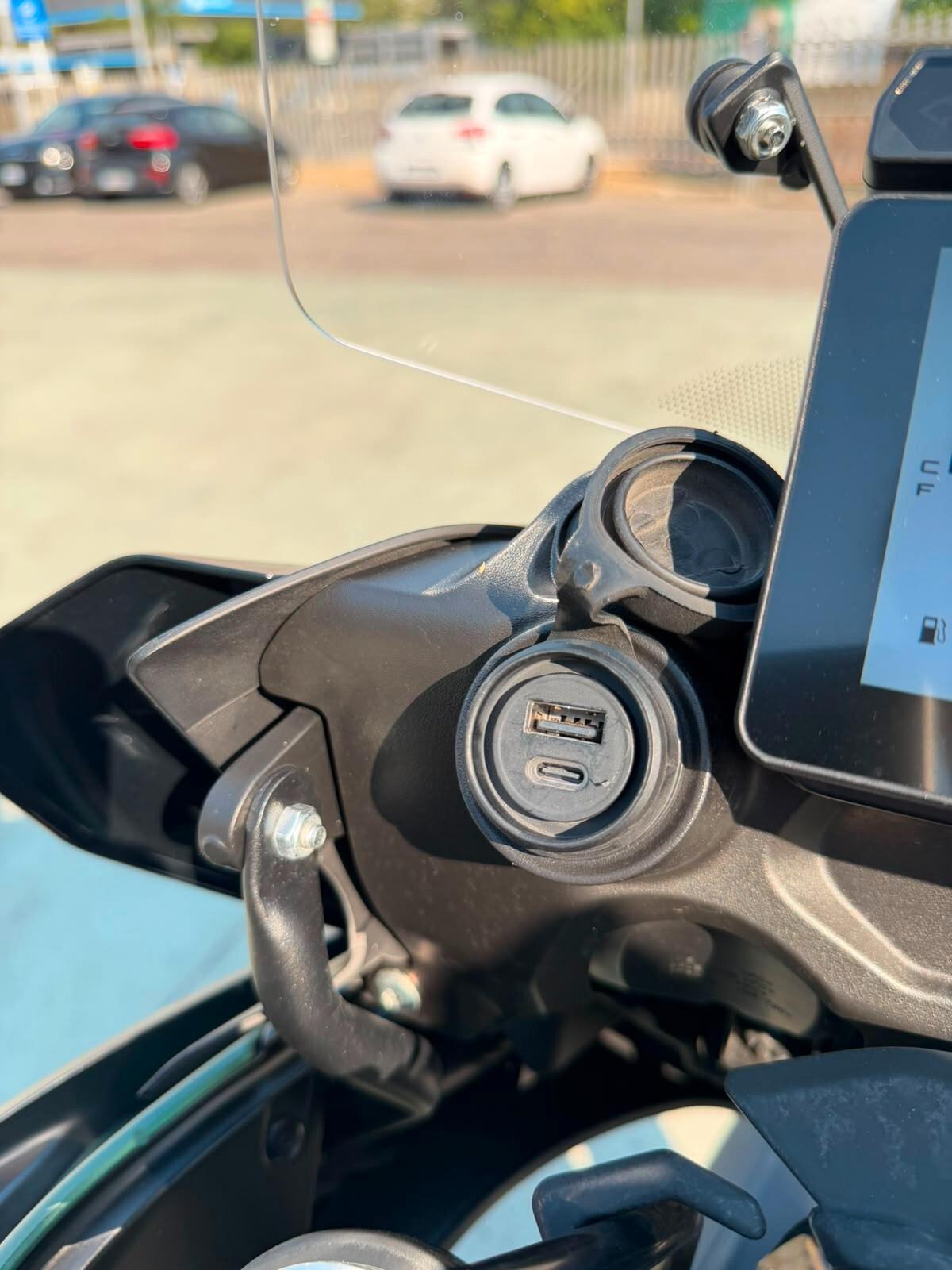 BENELLI TRK 702 – 698 CC – 70 CV – TRIS VALIGIE ORIGINALI – USATO GARANTITO MC MOBILITY