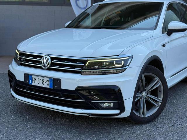 VOLKSWAGEN Tiguan 2.0 TDI 4MOTION R-LINE