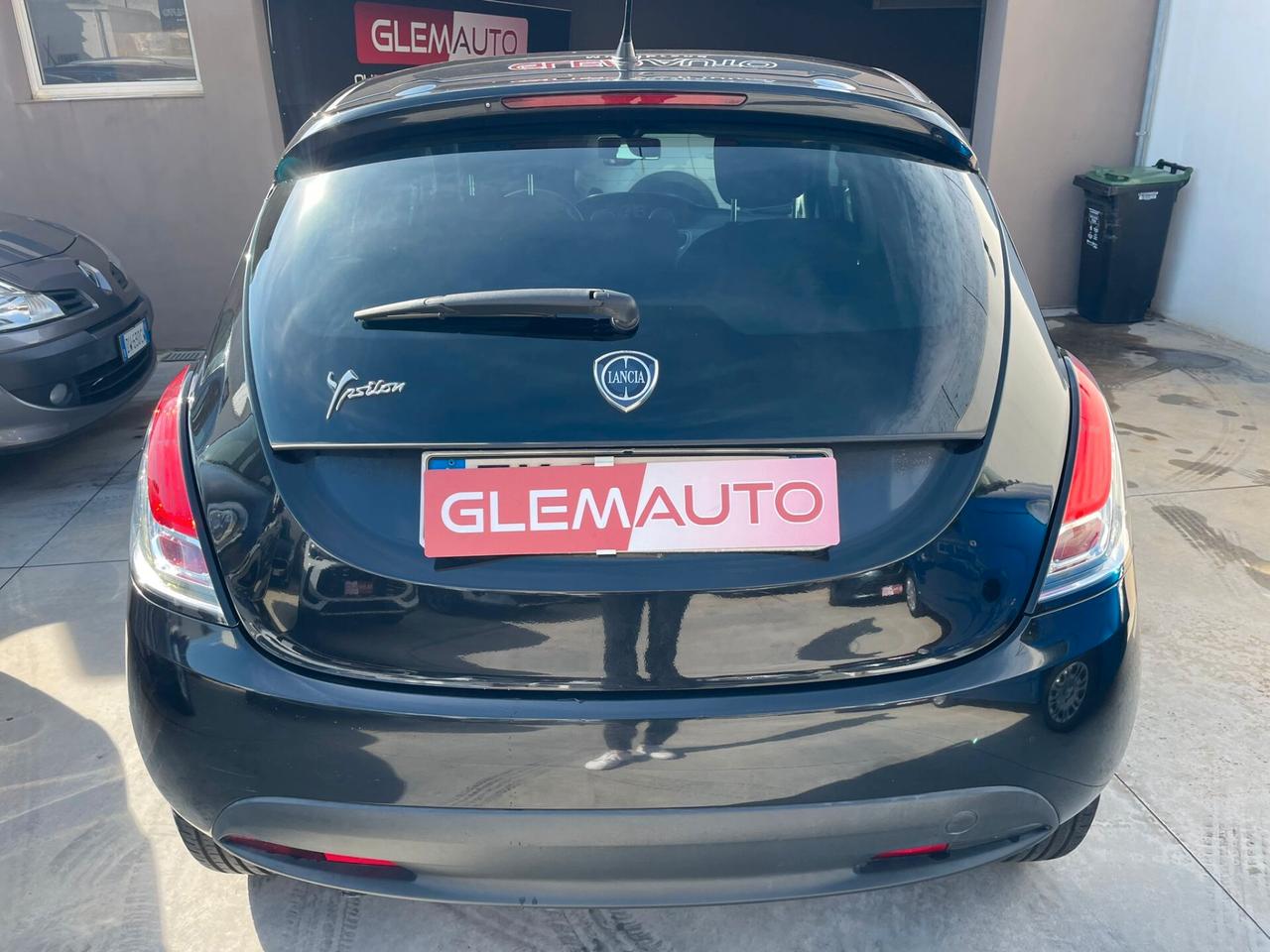 Lancia Ypsilon 0.9 TwinAir 85 CV 5 porte S&S Gold