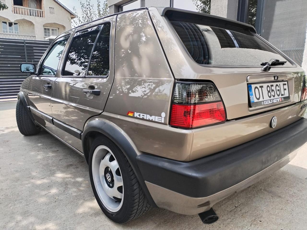 Volkswagen Golf 1300i cat 5 porte GL
