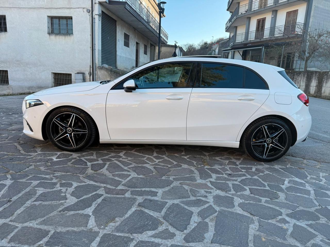 Mercedes Classe A 180d 116cv TETTO VIRTUAL 2018